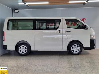 2016 Toyota Hiace - Thumbnail