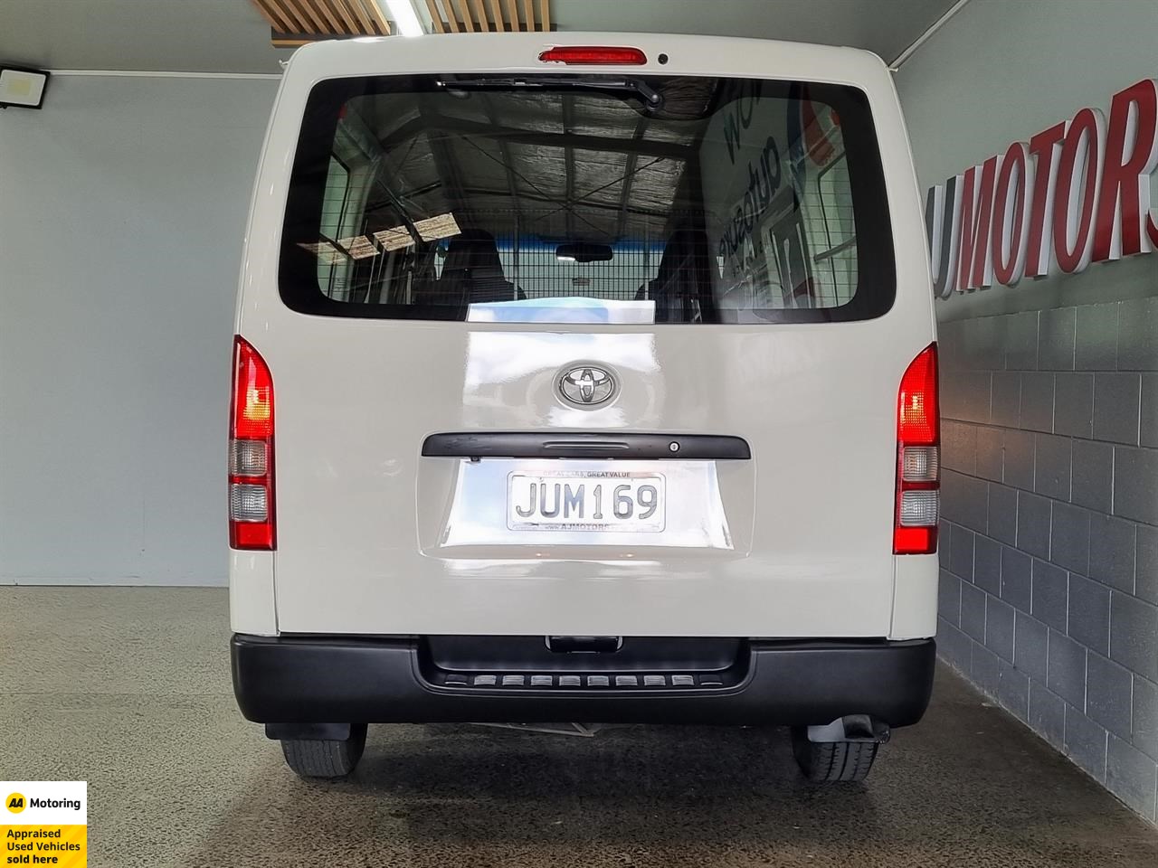 2016 Toyota Hiace