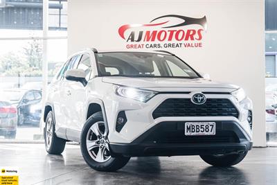 2019 Toyota RAV4 - Thumbnail