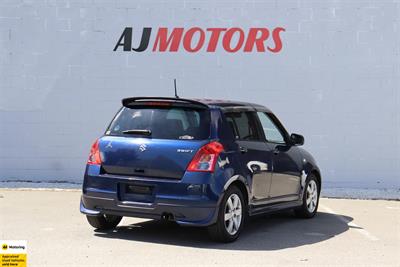 2009 Suzuki Swift - Thumbnail