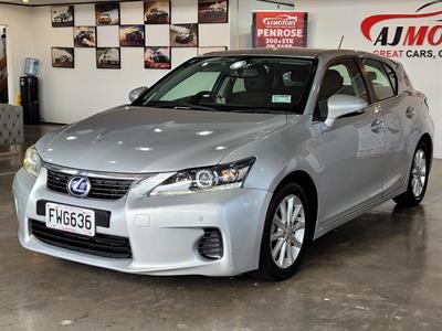 2011 Lexus CT 200h - Thumbnail