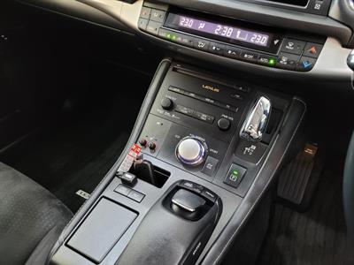 2012 Lexus CT 200h - Thumbnail