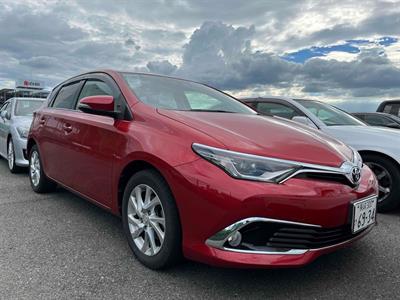 2016 Toyota Auris - Thumbnail