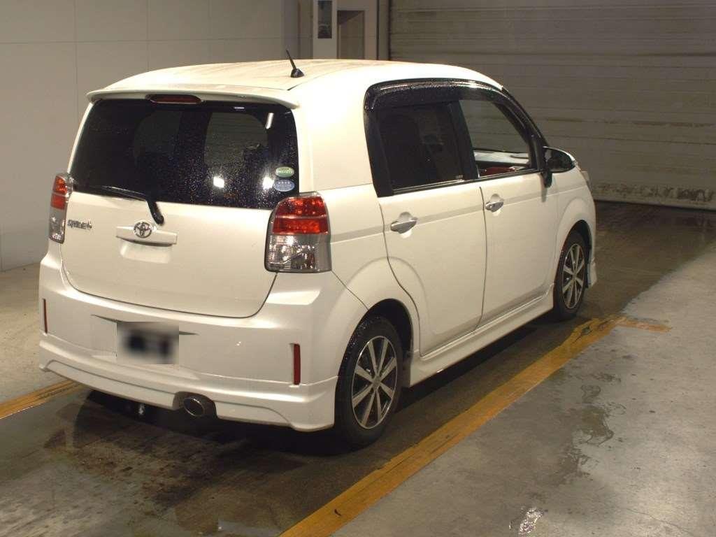 2013 Toyota Spade