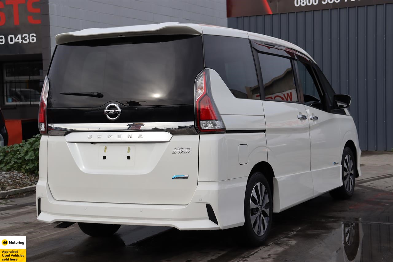 2017 Nissan Serena