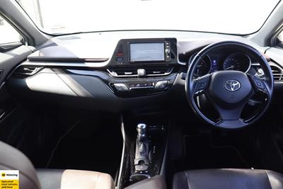 2018 Toyota C-HR - Thumbnail