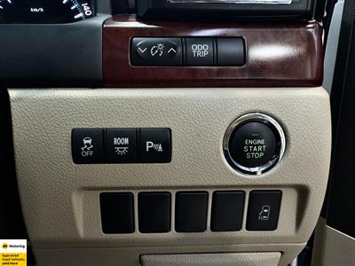 2009 Toyota Alphard - Thumbnail