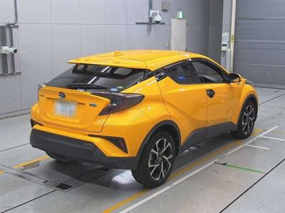 2017 Toyota C-HR - Thumbnail