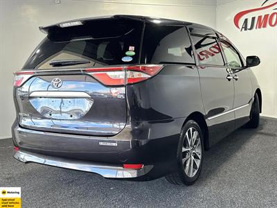 2017 Toyota Estima - Thumbnail