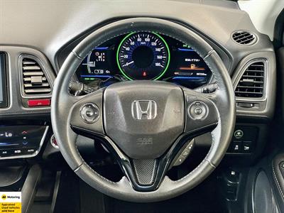 2015 Honda Vezel - Thumbnail