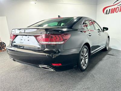 2014 Lexus LS 600 - Thumbnail