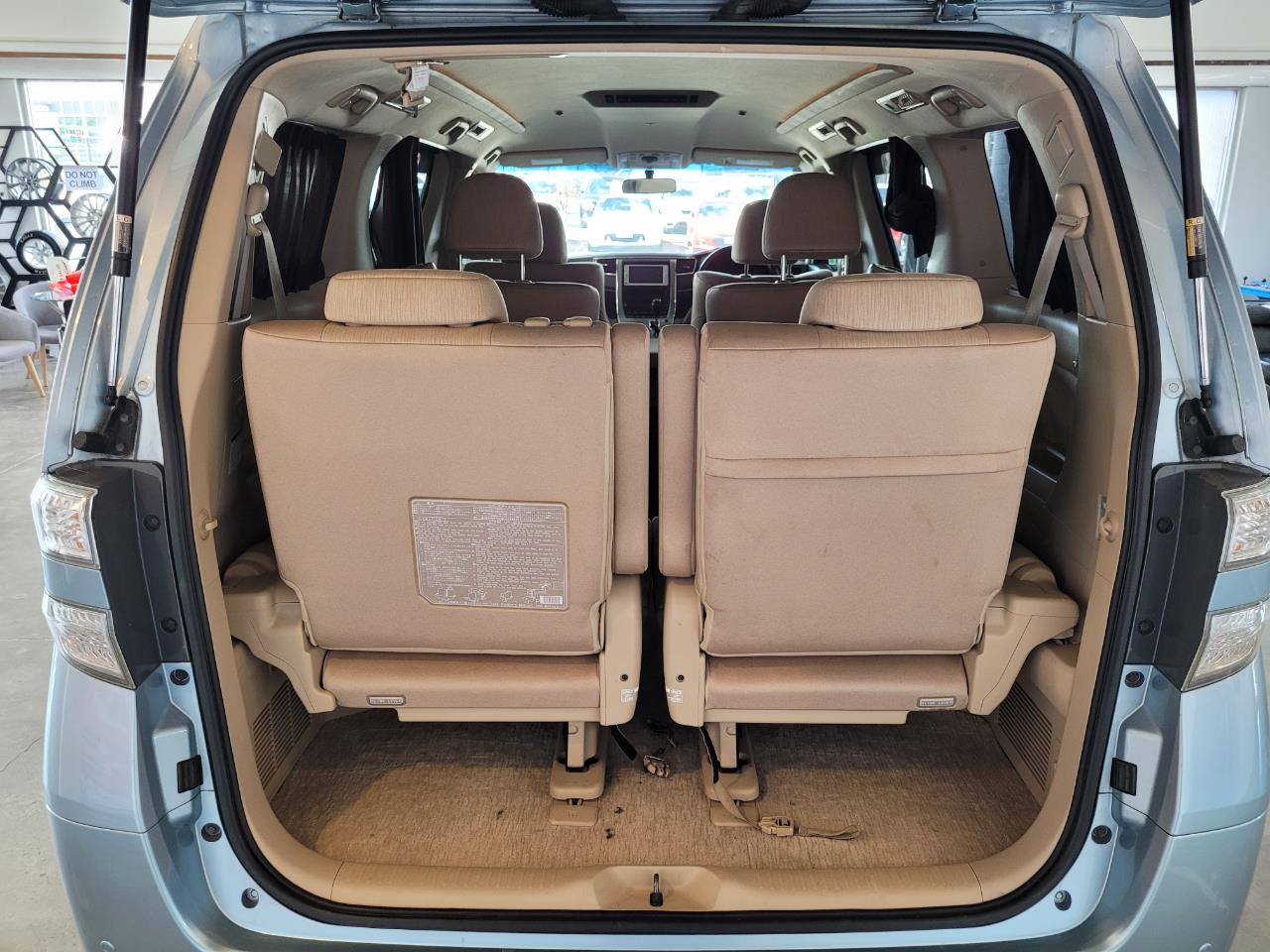 2012 Toyota Vellfire