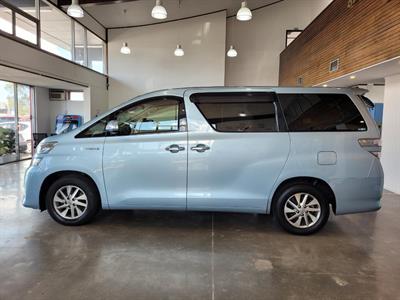 2012 Toyota Vellfire - Thumbnail