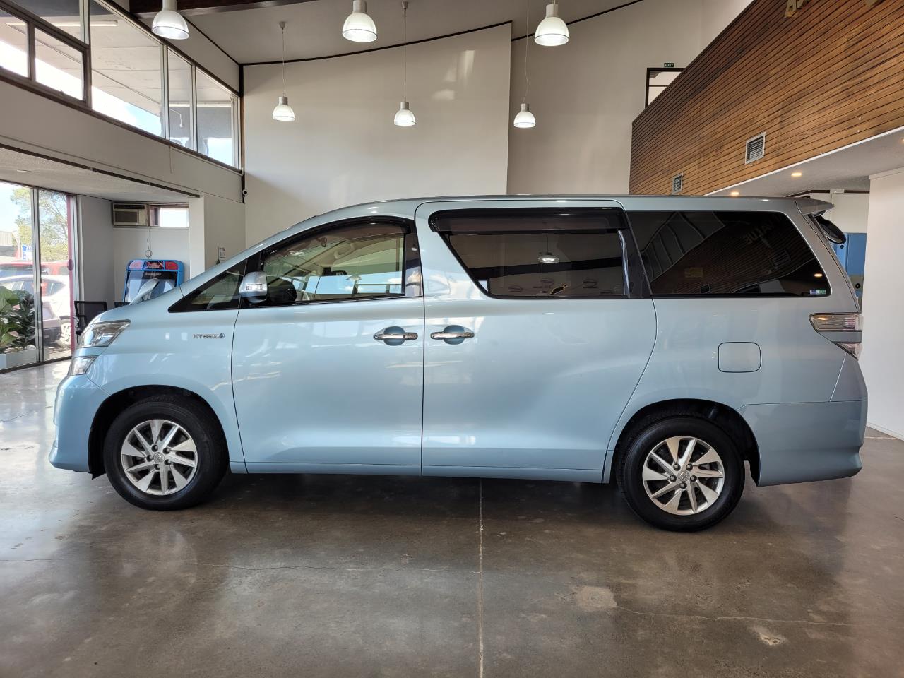 2012 Toyota Vellfire