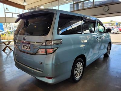 2012 Toyota Vellfire - Thumbnail