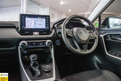 2019 Toyota RAV4 - Thumbnail