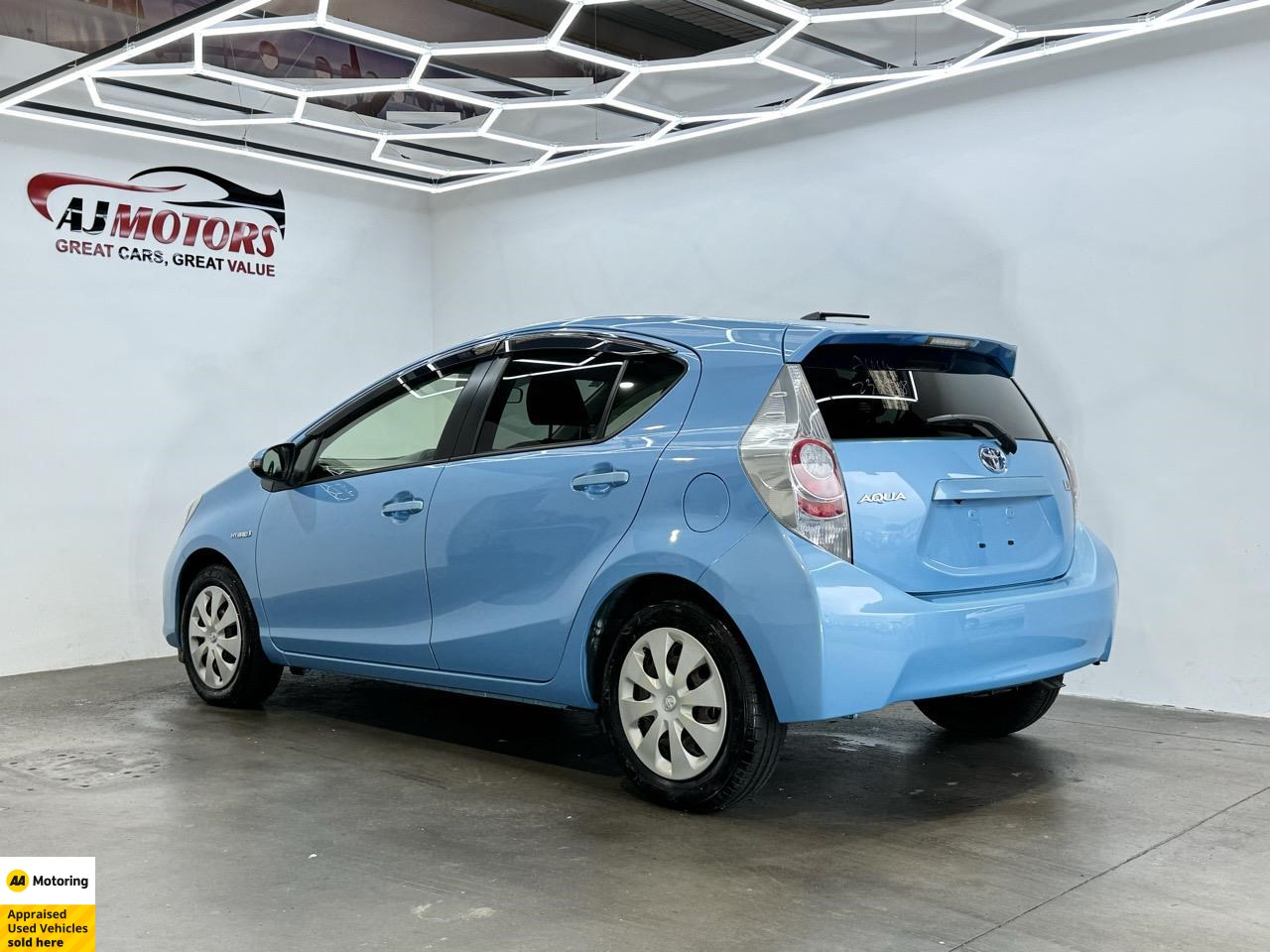 2013 Toyota Aqua