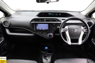 2014 Toyota Aqua - Thumbnail