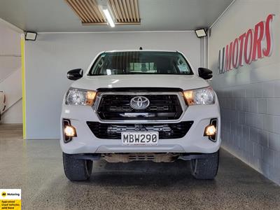 2019 Toyota Hilux - Thumbnail