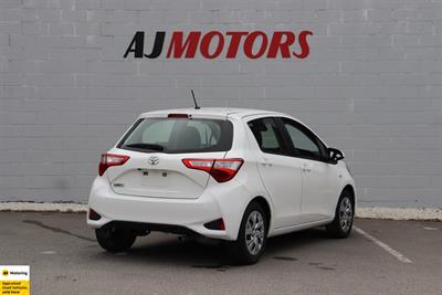 2019 Toyota Yaris - Thumbnail