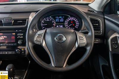 2015 Nissan Altima - Thumbnail