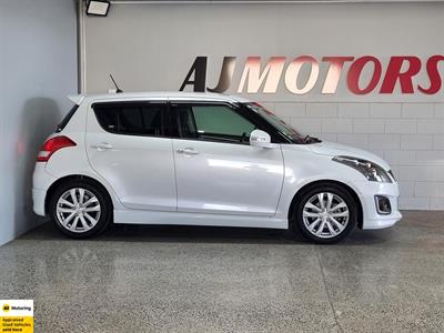 2015 Suzuki Swift - Thumbnail