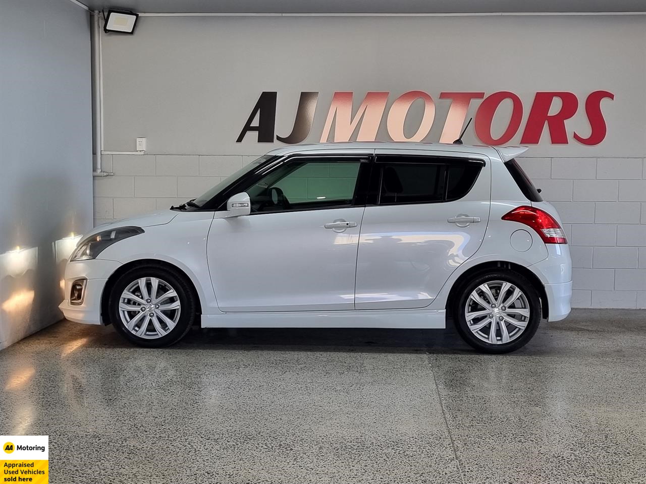 2015 Suzuki Swift