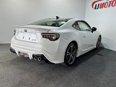 2013 Toyota 86 - Thumbnail