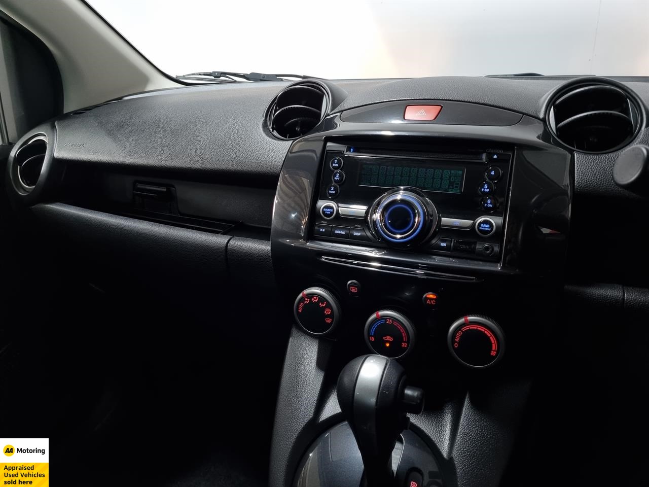 2013 Mazda Demio