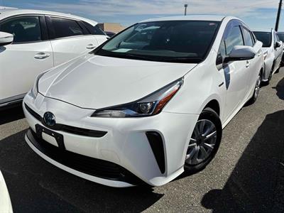 2019 Toyota Prius - Thumbnail