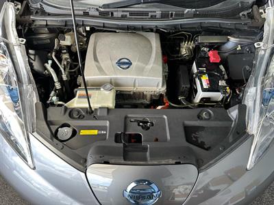 2013 Nissan Leaf - Thumbnail