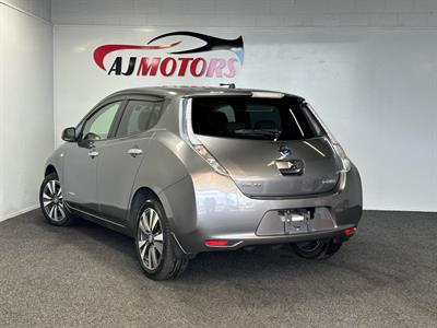 2013 Nissan Leaf - Thumbnail