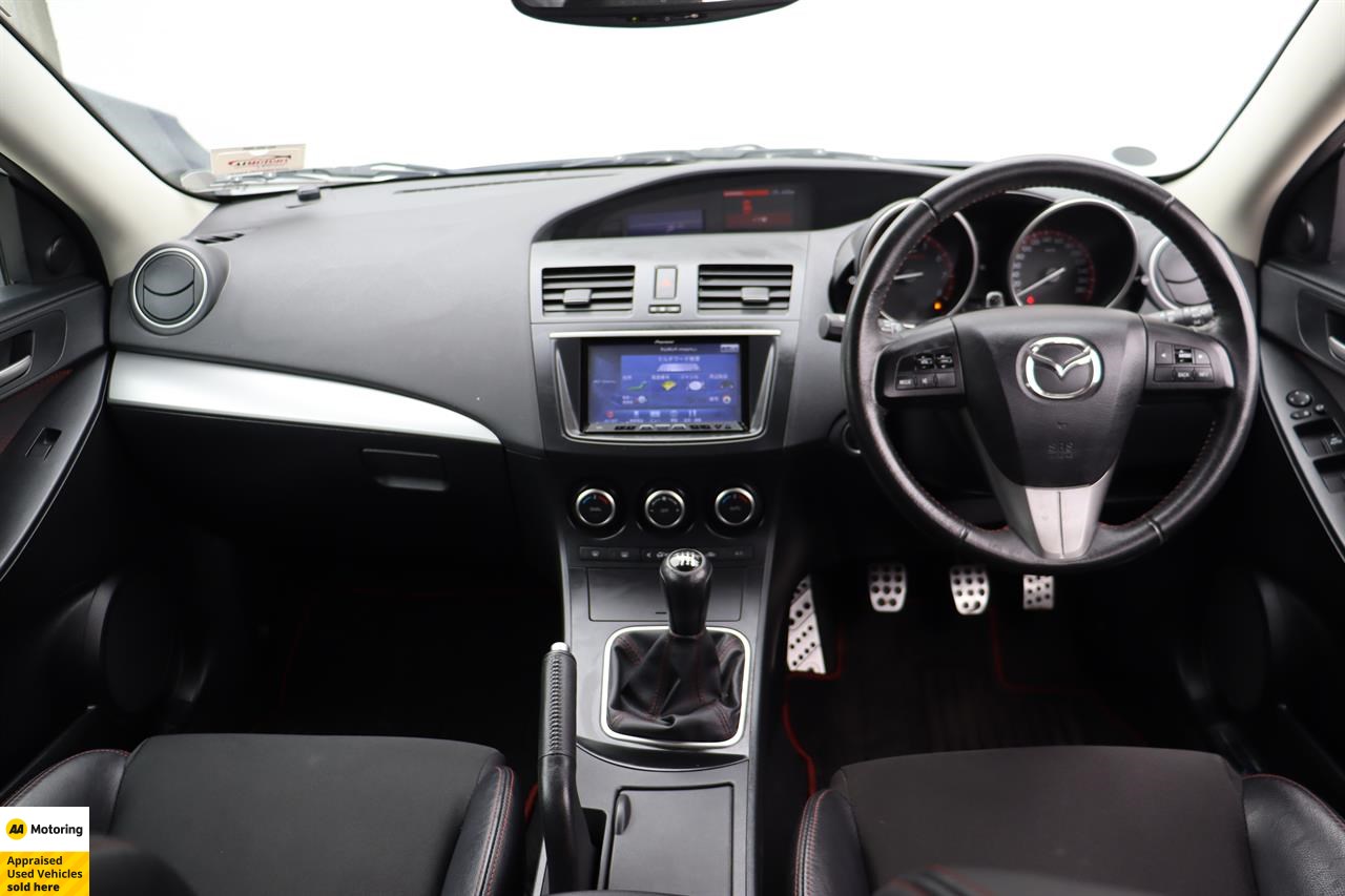 2012 Mazda Axela