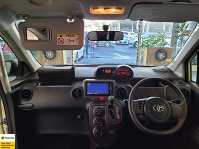 2014 Toyota Porte - Thumbnail