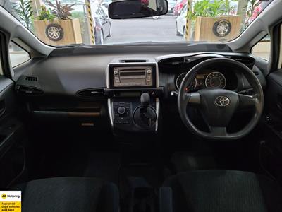 2009 Toyota Wish - Thumbnail