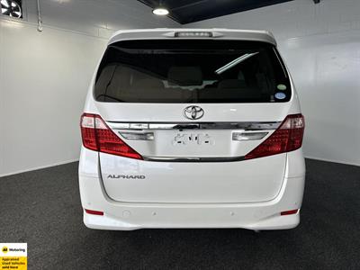 2013 Toyota Alphard - Thumbnail