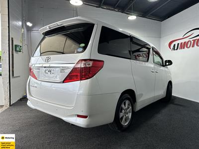 2013 Toyota Alphard - Thumbnail