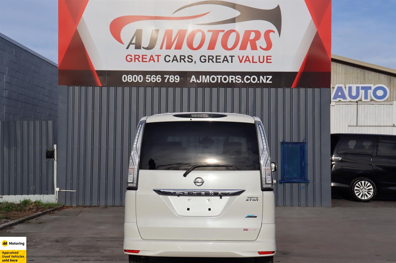 2015 Nissan Serena