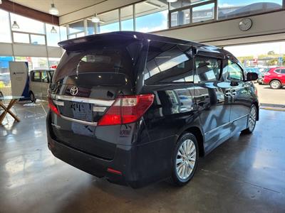 2012 Toyota Alphard - Thumbnail