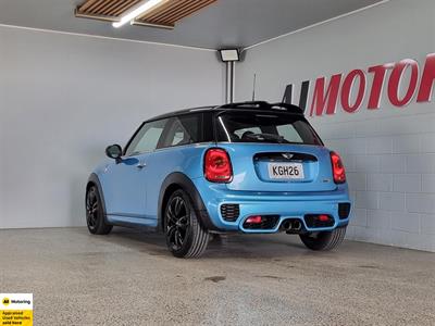 2016 Mini Hatch - Thumbnail