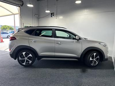 2017 Hyundai Tucson - Thumbnail