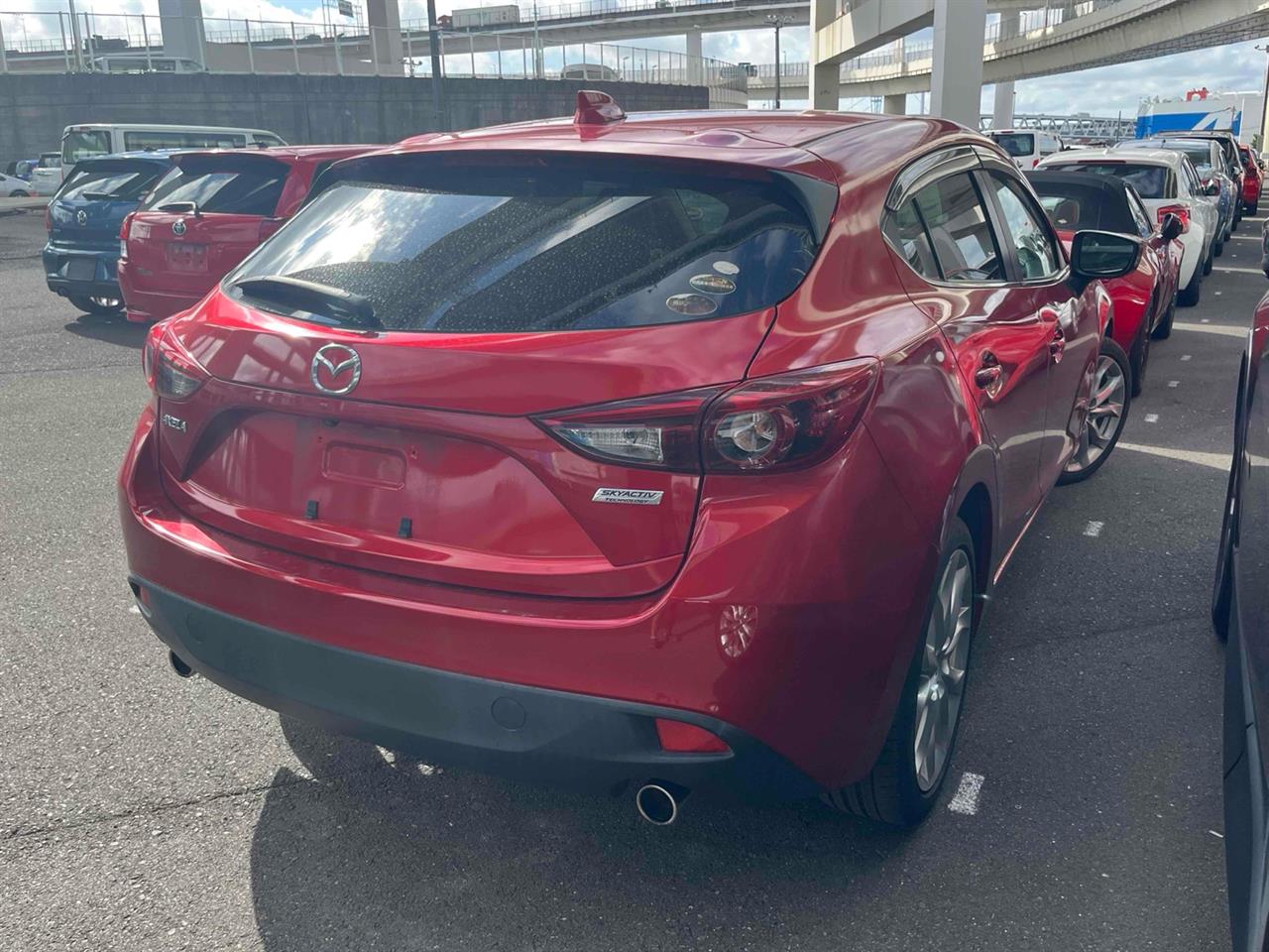 2013 Mazda Axela