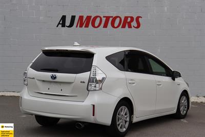 2013 Toyota Prius - Thumbnail