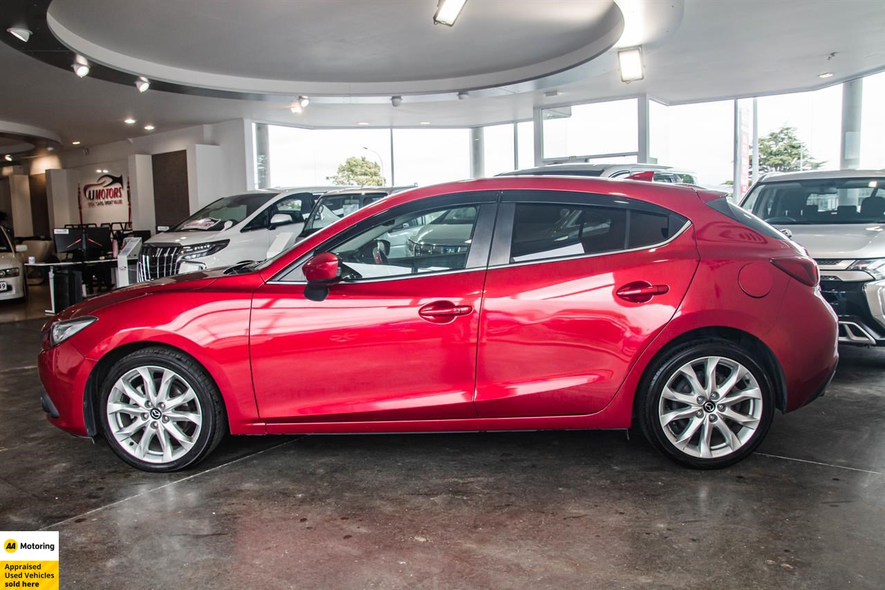 2015 Mazda Axela