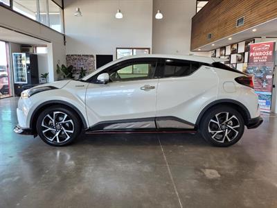 2018 Toyota C-HR - Thumbnail