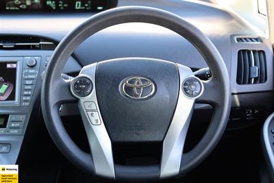 2012 Toyota Prius - Thumbnail