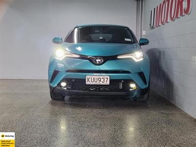 2017 Toyota C-HR - Thumbnail