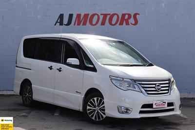 2015 Nissan Serena - Thumbnail