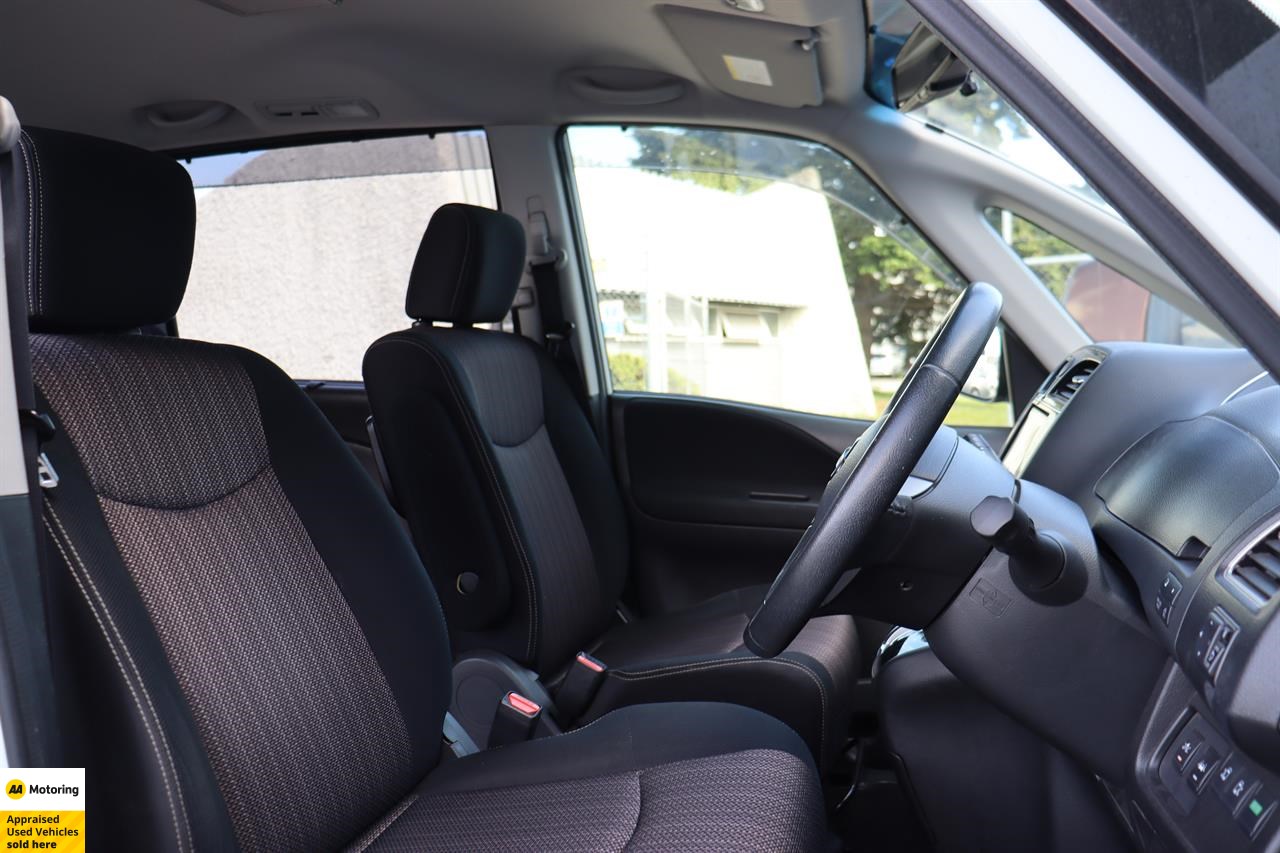 2015 Nissan Serena