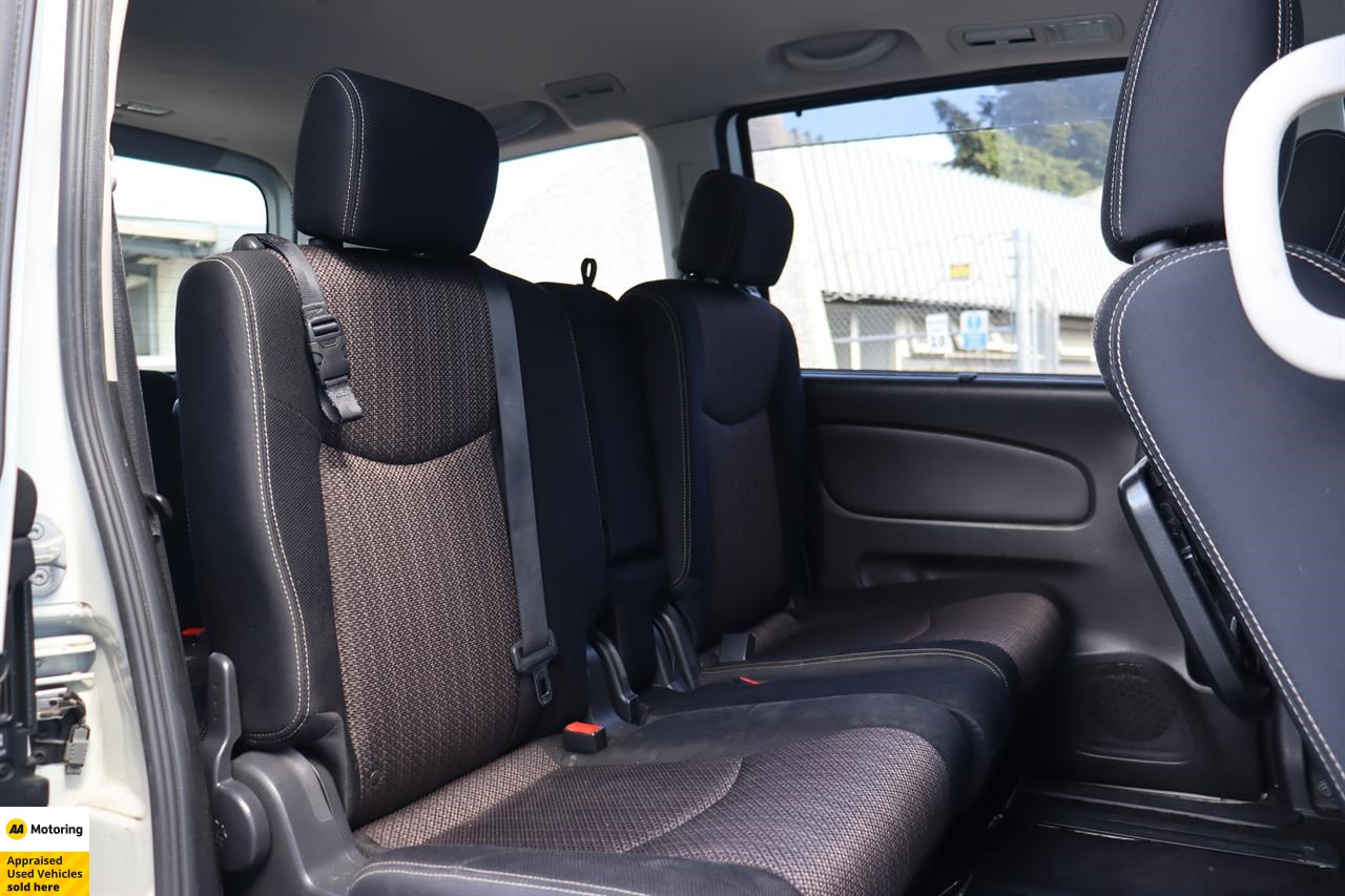 2015 Nissan Serena